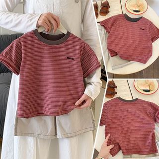 Áo thun ngắn tay sọc mềm mại cho bé trai Mùa hè phong cách mới Cotton nguyên chất Thoải mái thoáng khí tay áo hàng đầu