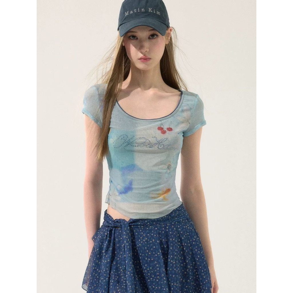 Milyfashion Phiên Bản Hàn Quốc Mùa Hè 2026 Phong Cách Mới Cổ Chữ U Lớn Màu Sắc Tương Phản Kim Cương Ren In Slim-fit Áo Thun Tay Ngắn Mỏng Ngắn Top TULU
