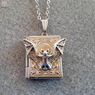 Vòng cổ hình dơi bay phong cách Gothic, phù hợp làm quà tặng cho người yêu sách