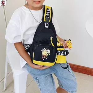 Túi đeo nhẹ Ngực Daypack cho trẻ em Túi đeo chéo dung tích lớn dễ thương với mặt dây chuyền Pikachu cho trẻ em Bé trai Bé gái