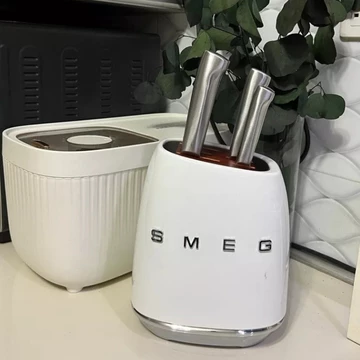 SMEG Bộ dao nhà bếp Smeg cổ điển bằng thép không gỉ, gồm 7 dao, dao cắt bánh mì và dao nhà bếp gia đình.