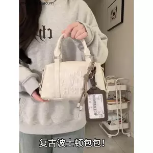 Niche American Retro Tất Cả Trận Đấu Boston Túi Gối 2025 Phong Cách Mới Cao Cấp Đi Lại Vai Messenger Túi Vuông Nhỏ