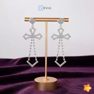 1 Đôi Bông Tai Mặt Dây Chuyền Kim Cương Giả Hình Thanh Kiếm Phong Cách Phóng Đại Cho Nữ Thích Hợp Để Mặc Tại Các Bữa Tiệc Và Tập Hợp Mới