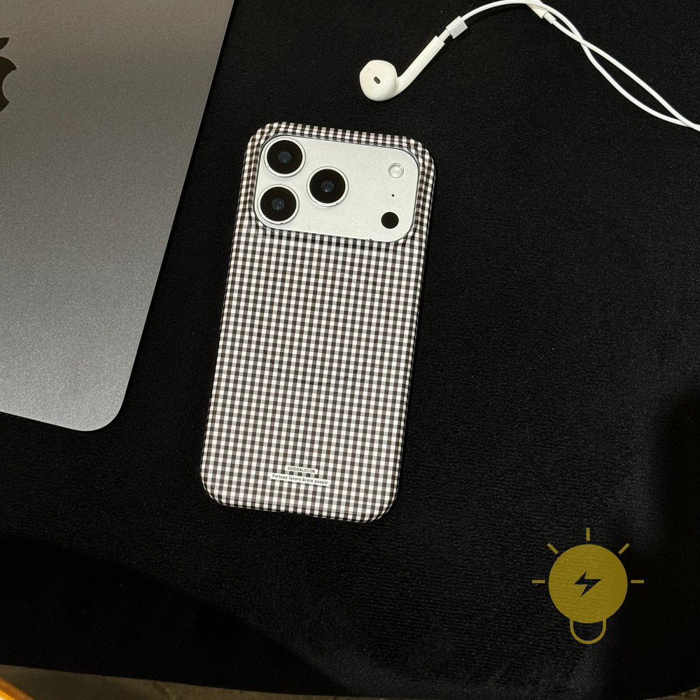 Phone Case For iPhone 17 Pro Max 16 15 PC Magnetic Hard Aesthetic Korean Cute