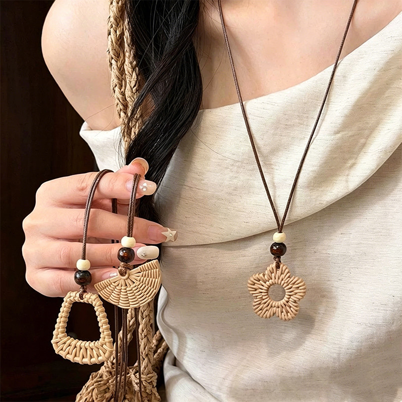 Vòng cổ mặt dây chuyền Boho Mây, Vòng cổ quyến rũ mây tự nhiên dệt thủ công, Vòng cổ dài phong cách dân tộc nhẹ dành cho nữ