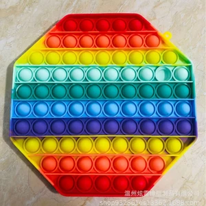 Đồ chơi trò chơi giảm căng thẳng cho trẻ em, đồ chơi báo chí đa chức năng silicon cầu vồng lớn