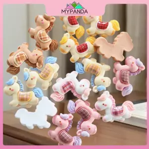 MYPANDA 10 cái / bộ Mặt dây chuyền ngựa chạy bộ dễ thương để làm đồ trang sức Phát hiện động vật bằng nhựa Kawaii Charms Flatba Diy Bông tai.