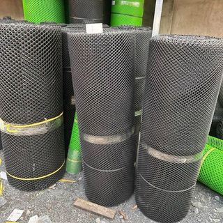 Cao 1M dài 15M Lưới mắt cáo xanh, đen( Hàng loại A) lưới lót sàn gà vịt. Làm chuồng trại nuôi gà nuôi vịt