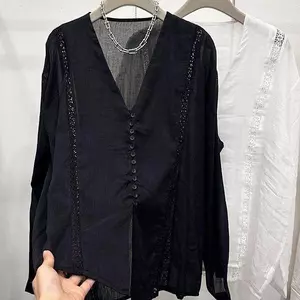 Bộ đồ mặc mát mẻ và buồn Đơn giản Áo sơ mi chống nắng cổ chữ V rỗng rỗng
