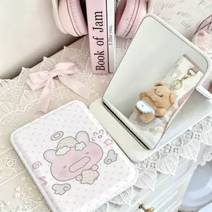Gương trang điểm gấp họa tiết heo mây dễ thương chống trầy cầm tay tiện dụng