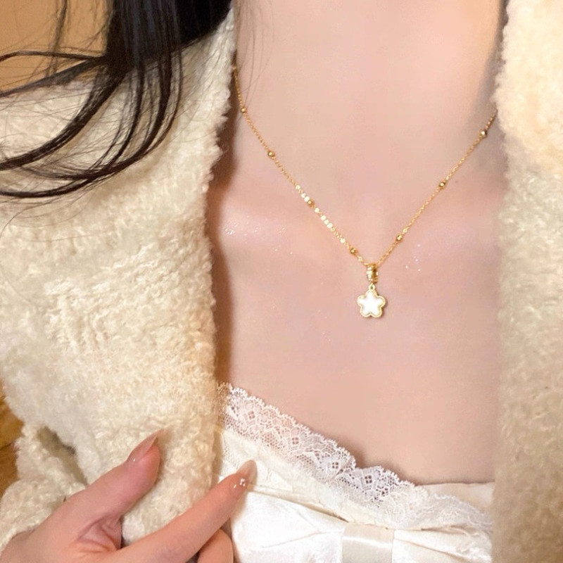 Vòng cổ hoa nhỏ hai mặt màu đỏ trắng đơn giản dành cho nữ Dây chuyền xương đòn sành điệu cao cấp