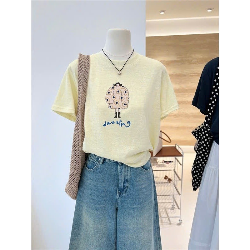 （Giao hàng 24h）Angela Áo thun nữ ngắn tay Vàng nhạt in hình dể thương Áo phông ngắn tay chất thun cotton mềm mát