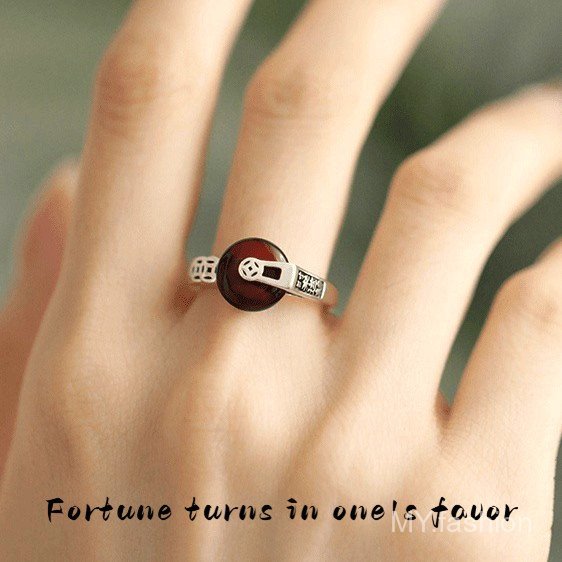 Nhẫn nữ retro charm hợp kim, thiết kế an toàn với khóa amber đồng xu, phong cách cao cấp đơn giản