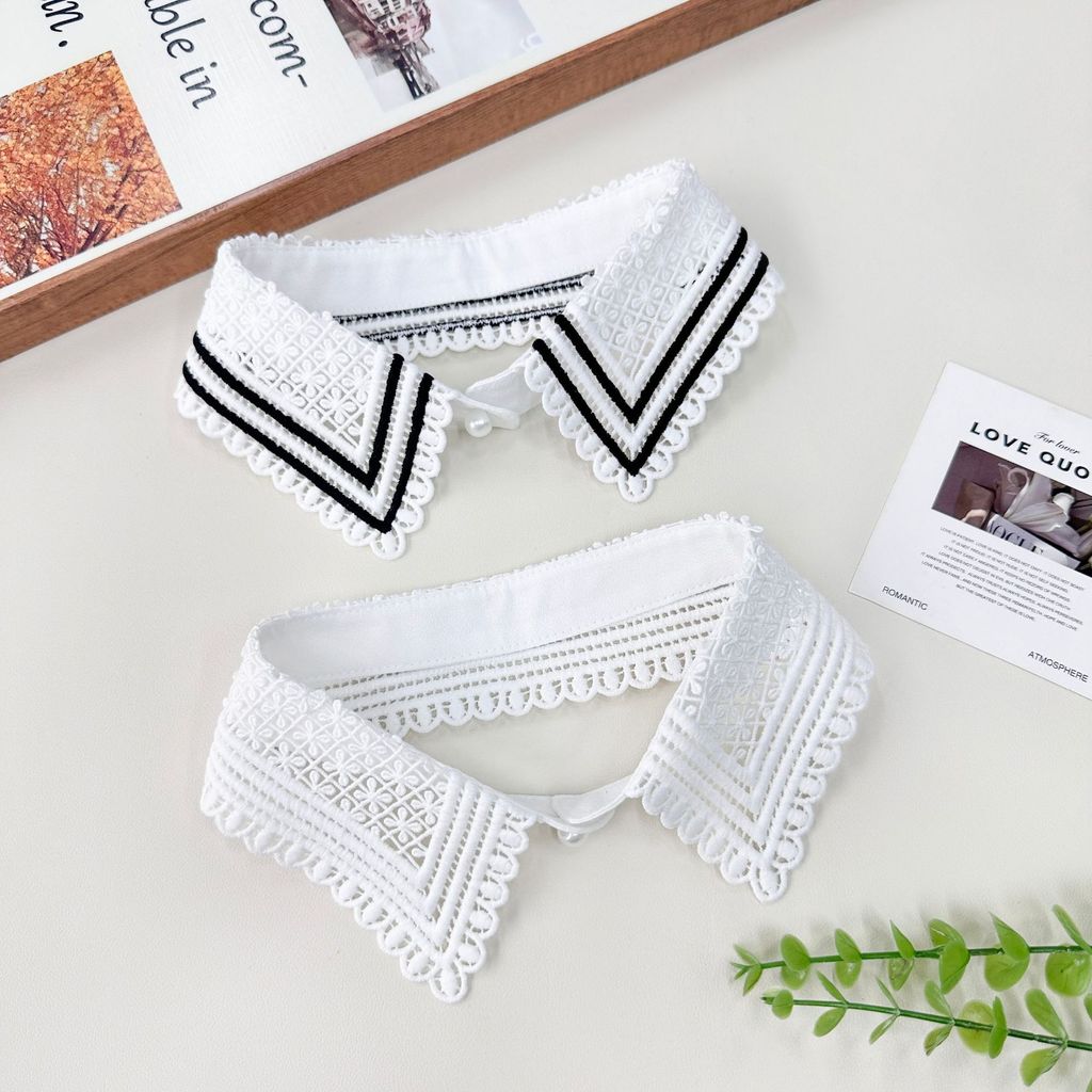 Áo len thêu màu trơn trong nước Nút trước cổ áo giả thời trang rỗng cổ ba chiều phù hợp với áo len Váy có sẵn H5Z6