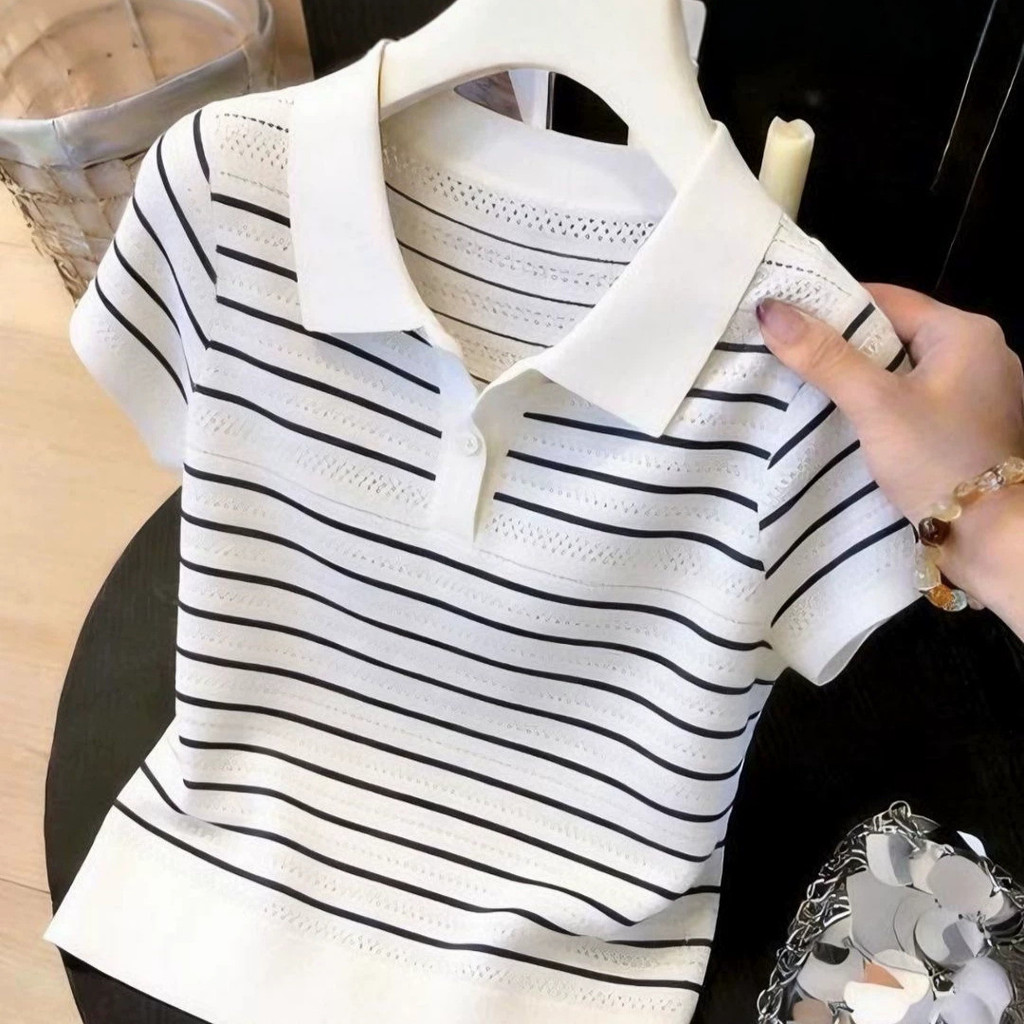 Nữ Mùa Hè Phong Cách Mới Nhất Ice Silk Pháp Sọc Cổ POLO Áo Len Tay Ngắn | Áo ve áo mỏng vừa vặn rỗng, dáng ôm hơn Tính khí phù hợp