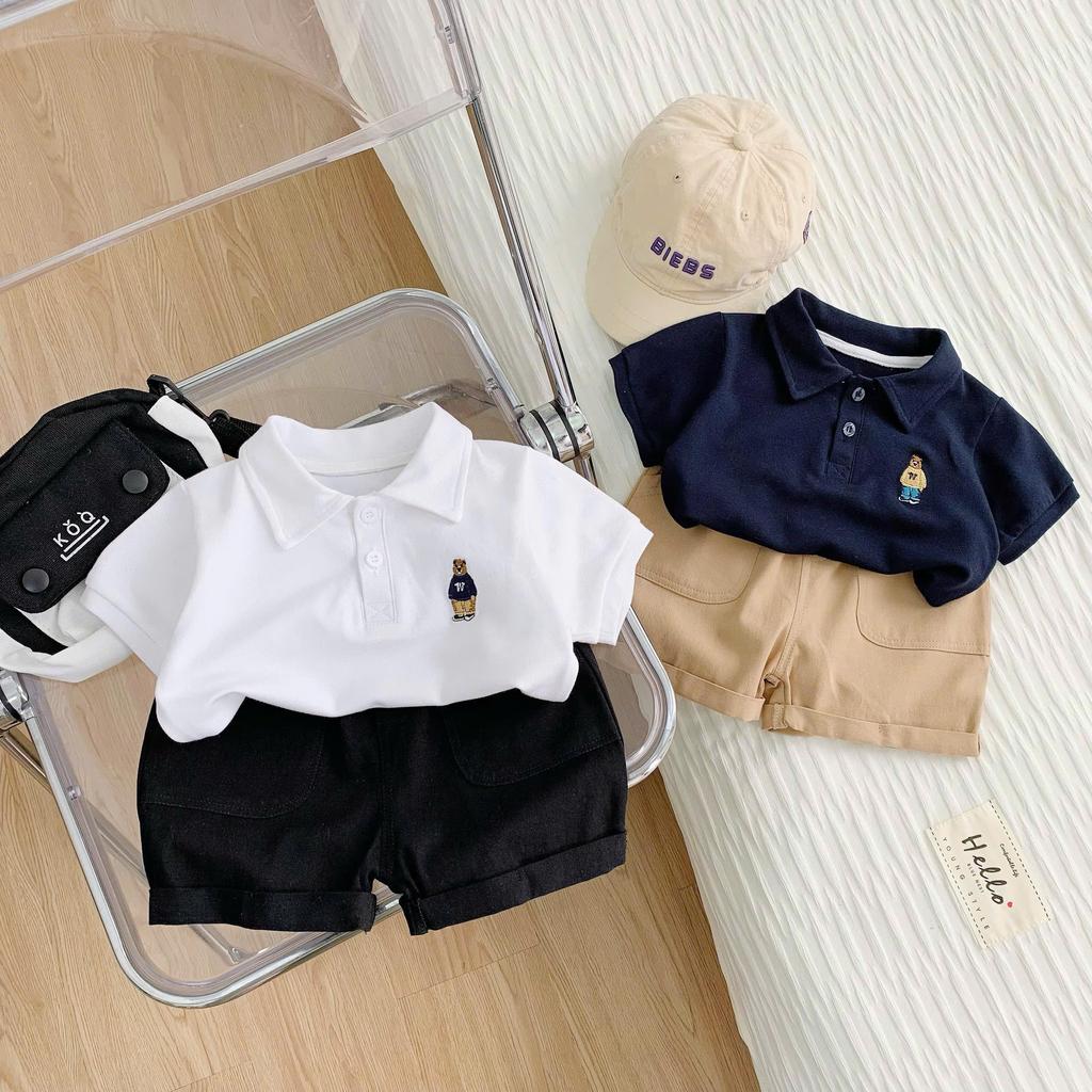 Bộ POLO công tử in thêu GÂU  quần kaki cho bé trai