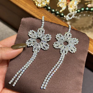 Thời Trang Hàn Quốc Tua Rua Zircon Thanh Lịch Dài Phong Cách Mới Bông Tai Bán Buôn