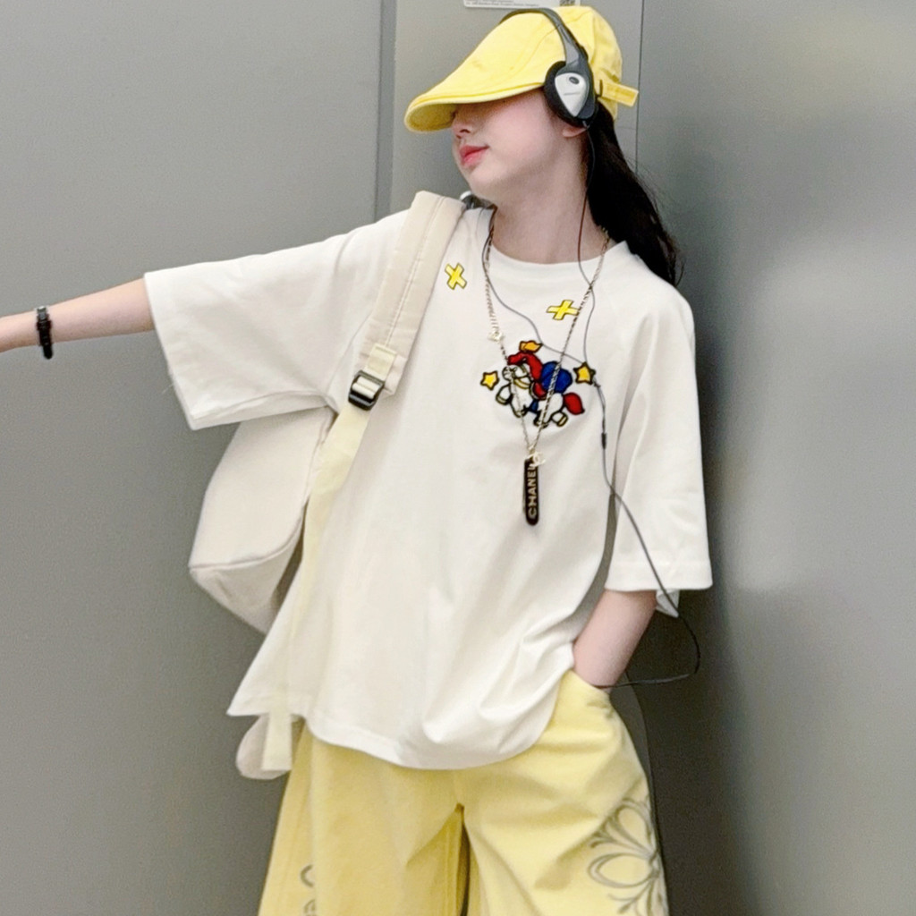 Áo thun ngắn tay dáng rộng màu trắng cho bé gái Mùa hè Phong cách mới cho trẻ em Phim hoạt hình in hình hàng đầu