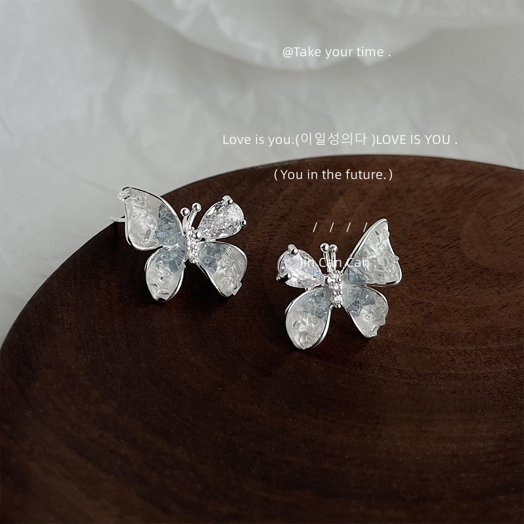Bông Tai Bướm Bạc 925 với Kim Zircon và Thủy Tinh Pha Lê Màu Gradient - Style Thanh Lịch và Ngọt Ngào Mori