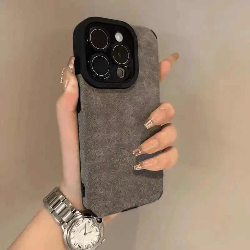 Ốp lưng lông lộn êm ái cho iPhone 17/16/15/14 Pro Max - Chống trơn trượt, giữ ấm tay