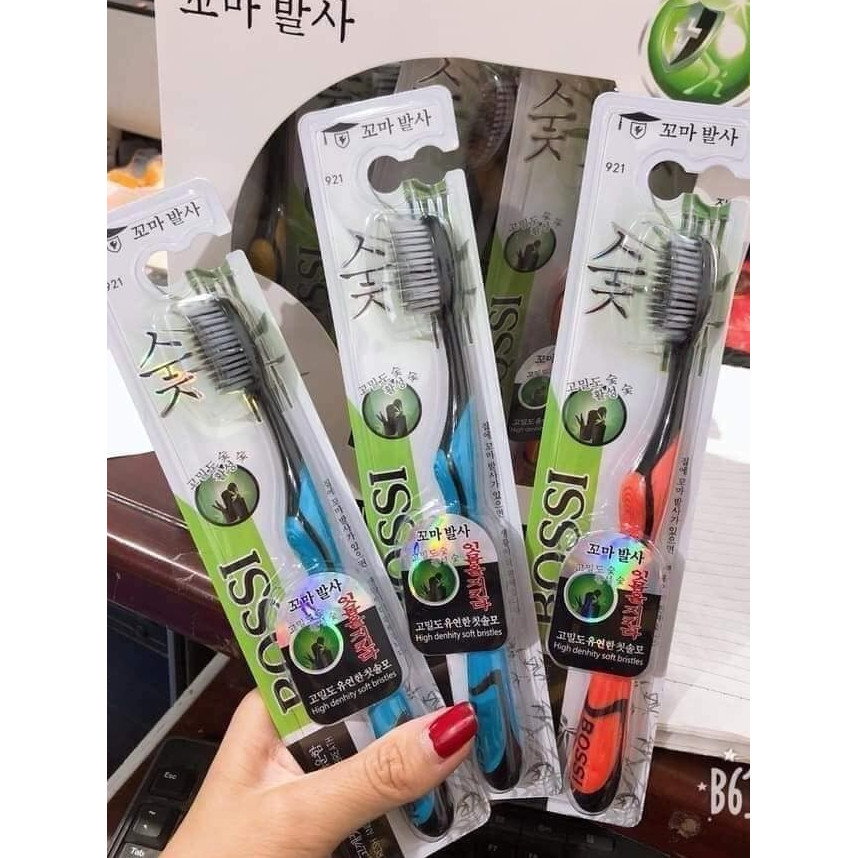 【Bán sỉ】 Hộp 30 cái Bàn Chải Đánh Răng Than Tre Hoạt Tính Bossi Hàn Quốc