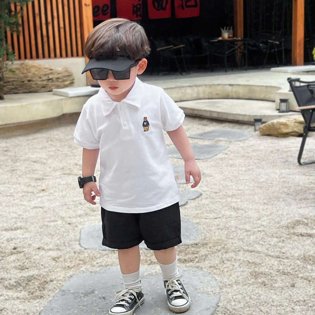 Bộ POLO công tử in thêu GÂU  quần kaki cho bé trai