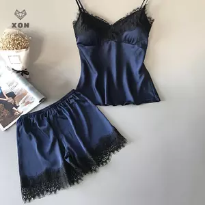 Bộ đồ ngủ ren cổ chữ V gợi cảm - Mina