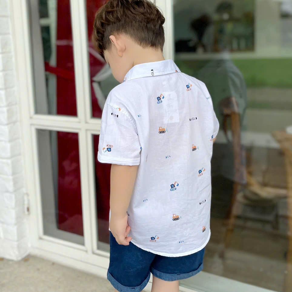 Bộ quần áo SƠ MI IN HÌNH HỌA TIẾT OTO MÁY XÚC cho bé trai, áo chất SƠ MI mềm mát , quần Bò mềm thoải mái cho bé