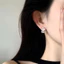 Bông tai nữ bốn cánh hoa hình khối đường zircon cá tính và đa năng thời trang