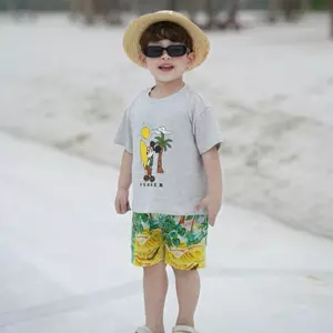 Bộ quần áo ĐI BIỂN MICKEY SUMMER CHO BÉ TRAI, áo chất COTTON, quần ĐŨI mềm thoải mái cho bé