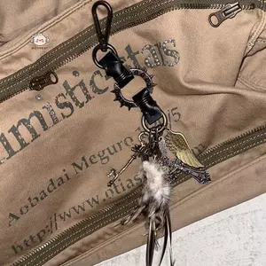 Maybest Gothic Wing Cross Móc Khóa Túi Quyến Rũ Móc Khóa Sang Trọng Cho Túi Quần Túi Mặt Dây Chuyền Móc Khóa Túi Phụ Kiện Quyến Rũ {VN}