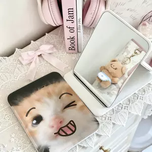 Gương trang điểm gấp họa tiết mèo ngộ nghĩnh đáng yêu chống trầy cho nữ