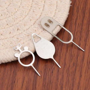 Que Chọc sim tai thỏ cute