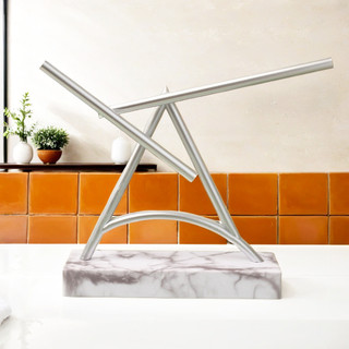Newton Con lắc Iron Man Hỗn loạn Con lắc Máy chuyển động vĩnh viễn Trang trí máy tính để bàn Quà tặng sáng tạo tại nhà Nhạc cụ chuyển động vĩnh viễn Thiết bị xoay