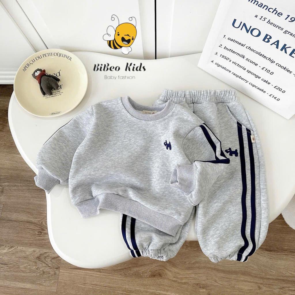 BiBeo Kids BỘ QUẦN ÁO NỈ THỂ THAO THÊU CÚN PHỐI SỌC XANH cho bé trai