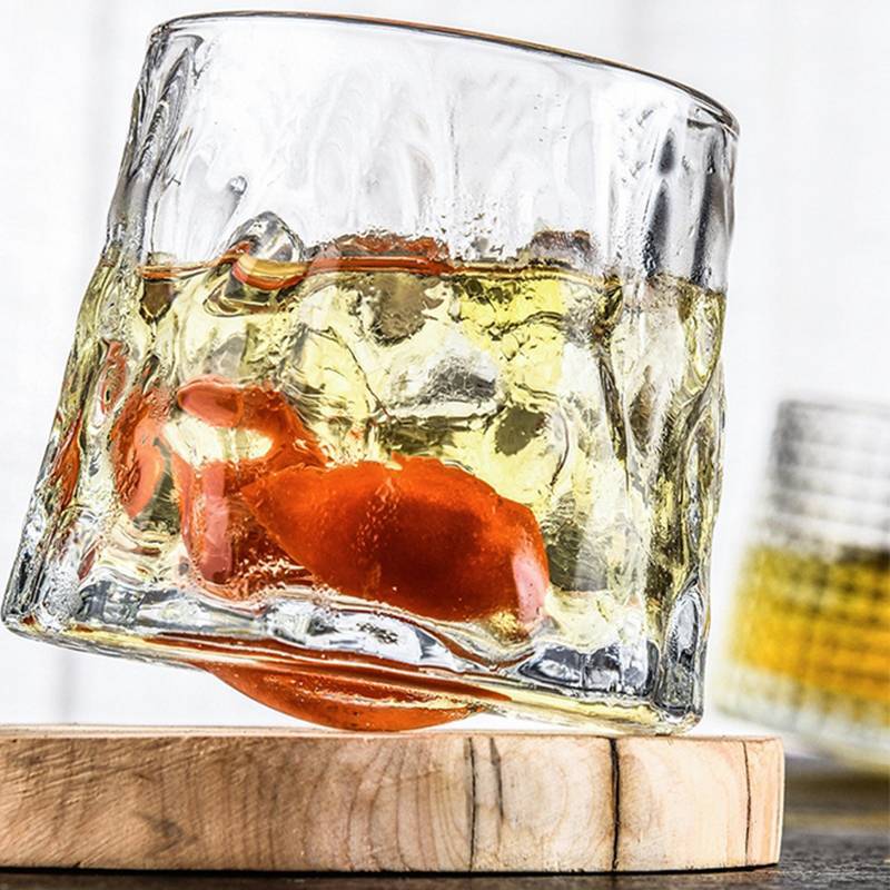 [F & O] Kính Whisky Sáng Tạo Dụng Cụ Thủy Tinh Quay Bền Cotails Rượu Brandy Cup Nước Nước ép Trà Cốc Uống Tiệc Ly {vn}