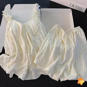 Trang chủ giản dị Hoa dáng rộng có đệm ngực Quần short treo mùa hè Bộ đồ ngủ mới