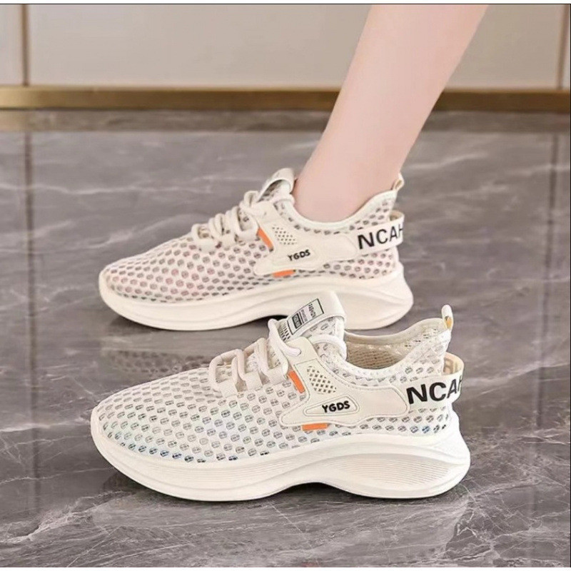 Mùa Hè Độc Quyền Thoáng Khí Mỏng Phong Cách Rỗng Giày Lưới Nhẹ Chạy Bộ Dừa Thể Thao Nam Nữ Giày N4DS