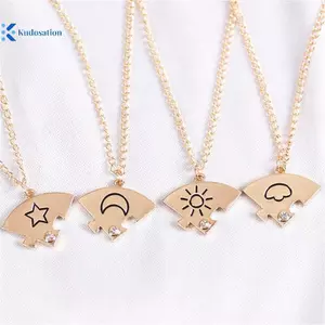 Kudosation 4 Miếng Mới Tròn Mặt Trời Ngôi Sao Mặt Trăng Mặt Dây Chuyền Nelace Thời Trang Người Bạn Thân Nhất Mãi Tình Bạn BFF Nam Nữ Quyến Rũ Choker 2023 Đẹp