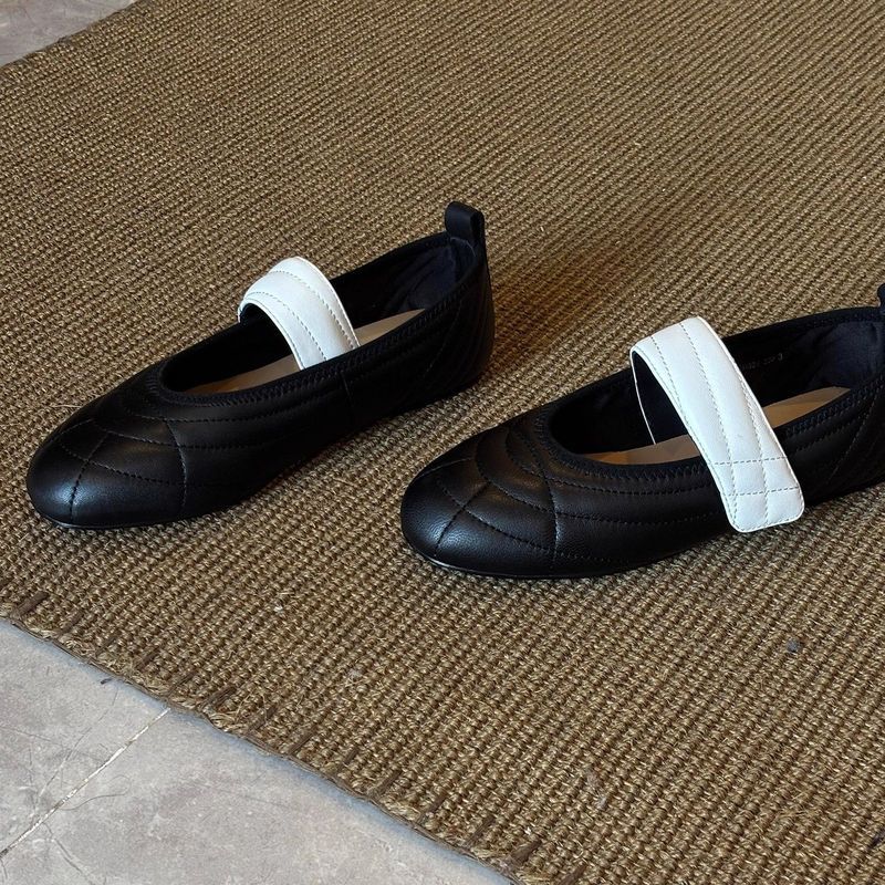 【✨Spot】Giày bệt nữ Velcro Kiểu Hàn Tối giản Đế êm Không mỏi chân Đi làm Đơn giản Giày