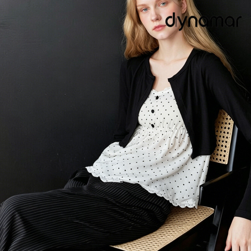 【dynamar】Áo thun dài tay cổ chữ V chấm bi nữ, kiểu dáng ôm sát, thích hợp mặc mùa thu, phong cách thường ngày.