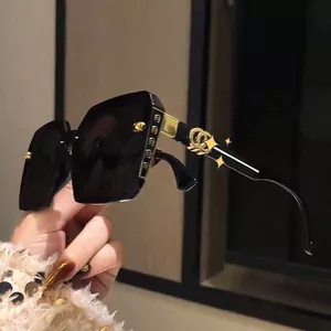 Kính râm cao cấp khung lớn nhỏ thời trang Kính râm nữ độ phân giải cao chống tia cực tím Tấm che nắng lái xe ngoài trời Người ảnh hưởng Sungl