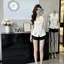 Mùa Hè Phong Cách Mới Pháp Retro Nhẹ Phong Cách Sang Trọng Áo Sơ Mi Nữ Cổ Chữ V Màu Đen Satin Áo Vest Giảm Tuổi Phong Cách Phương Tây Hàng Ngày Đi Lại Phù Hợp Với Hàng Đầu