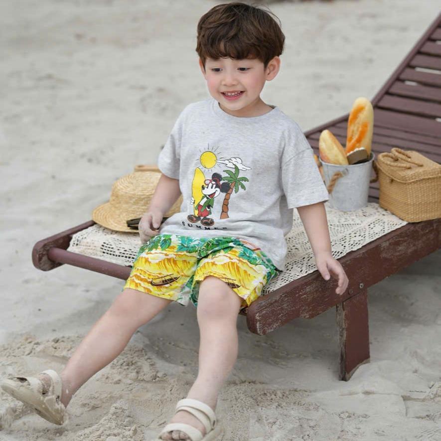 Bộ quần áo ĐI BIỂN MICKEY SUMMER CHO BÉ TRAI, áo chất COTTON, quần ĐŨI mềm thoải mái cho bé