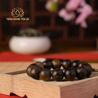 Vòng Trầm Indo Cận Chìm hạt tròn đơn - Trầm Hương yên Lộc (Mua một, tặng một hộp nhung, dây dự phòng)