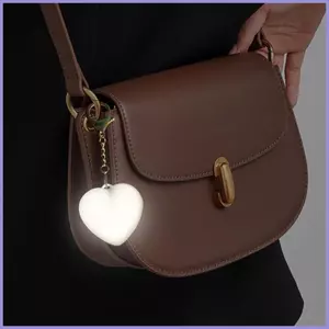 Túi Đèn Ví Cảm Biến Cảm Ứng Ví Đèn LED Không Glare Đèn Độ Sáng Cao Hình Trái Tim Trang Trí Cho mueadsyvn