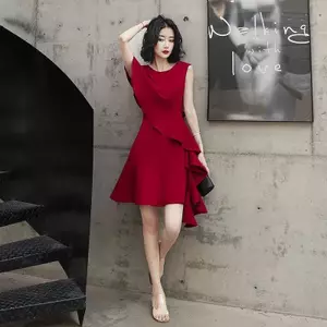 CS018 - Chiếc váy đỏ nổi bật – dành riêng cho cô gái không thích mờ nhạt!