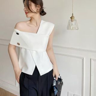 HB - Áo Lệch Vai Nữ Thiết Kế Đính Cúc Đồng Mix Quần Short