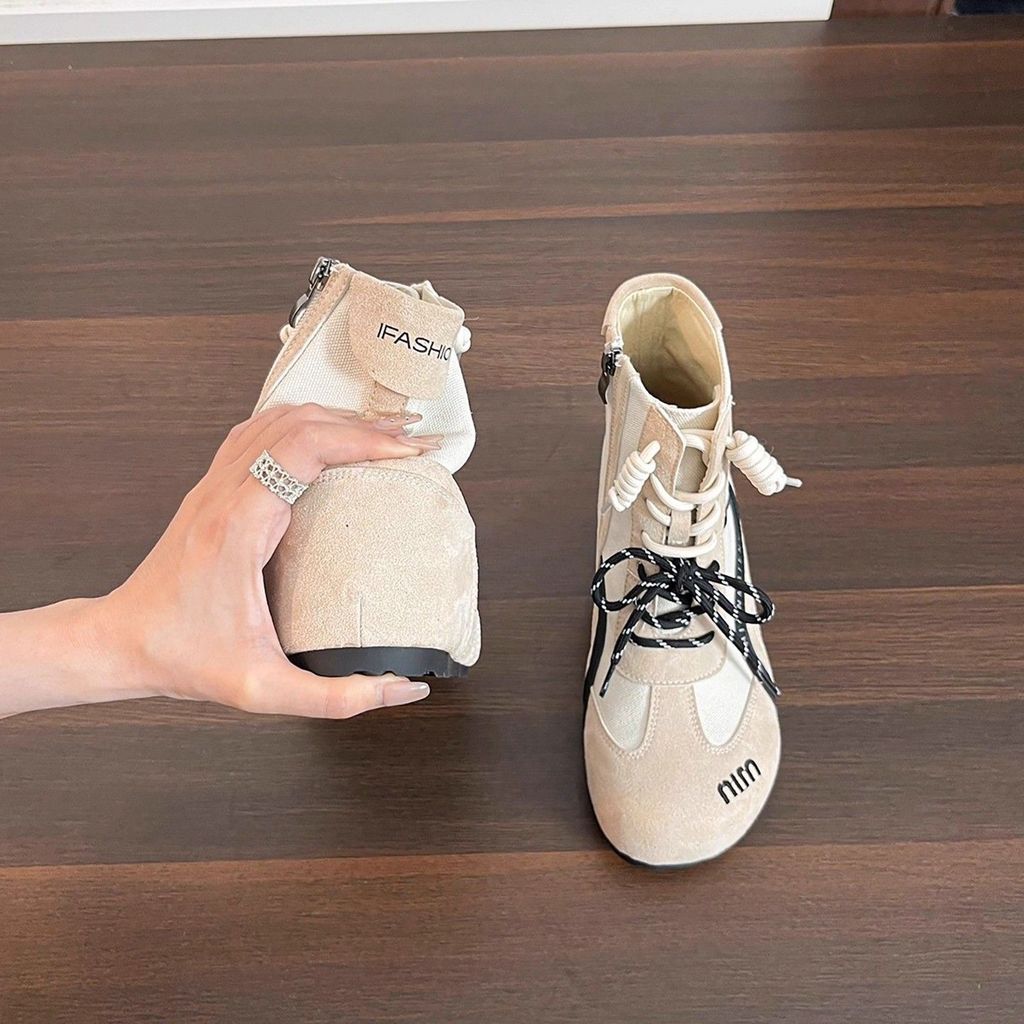 ✨Spot】Giày bốt Martin nữ tăng chiều cao trong vòng 4.5cm/Cao Cấp Giày Bốt Ngắn Thời Trang Ngoài Trời