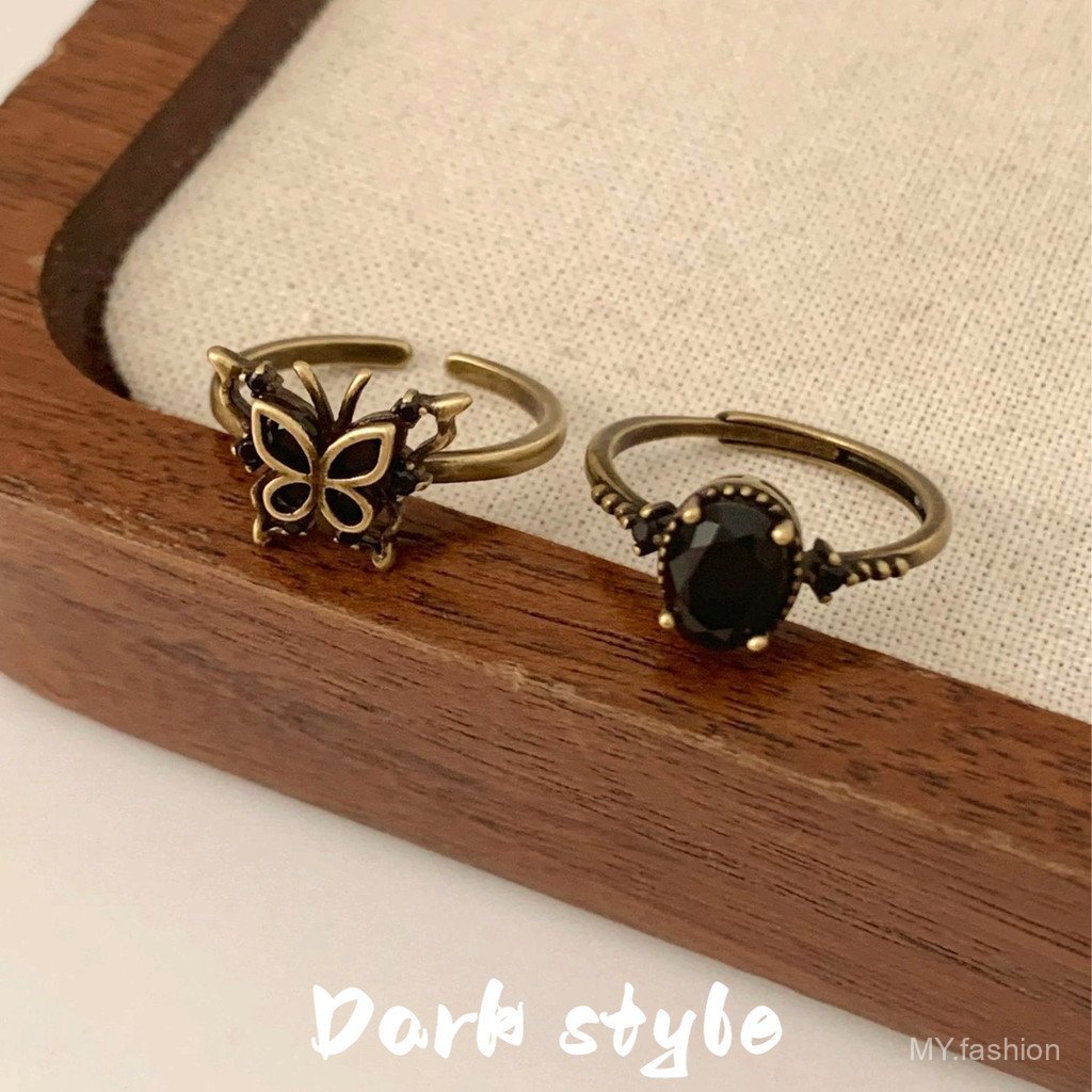 Nhẫn zircon đen hình bướm phong cách đen tối, thiết kế mở dễ dàng điều chỉnh, phù hợp làm quà tặng cho mọi người
